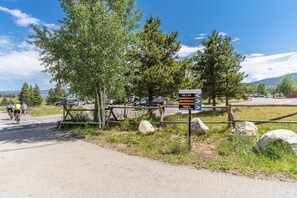 Enceinte de lâhĂ©bergement