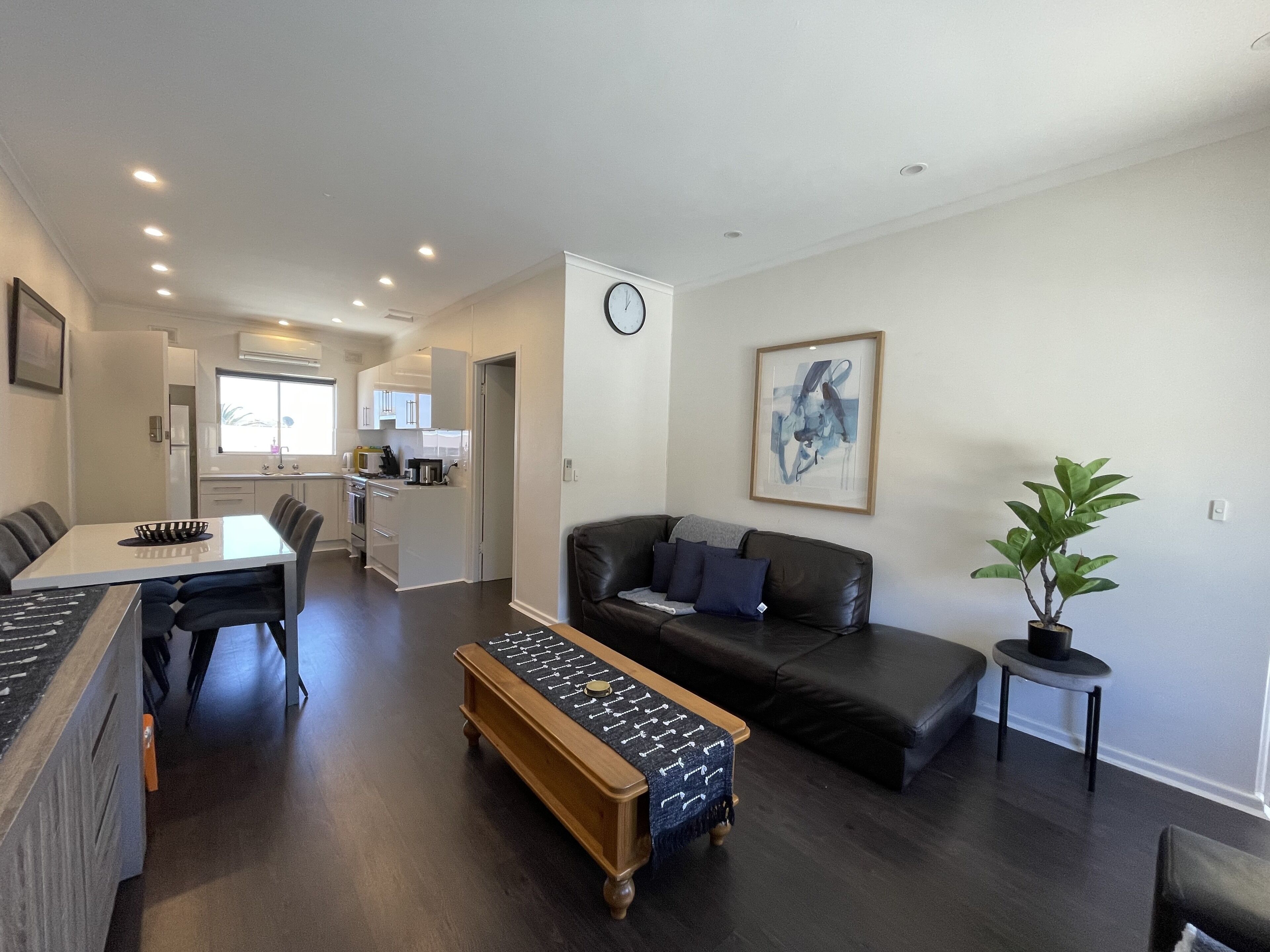 ocean view two bedroom entire apartment — image 7