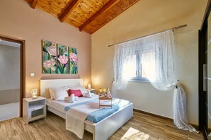 3 makuuhuonetta, silitysrauta/-lauta, vauvan matkasänky, ilmainen Wi-Fi