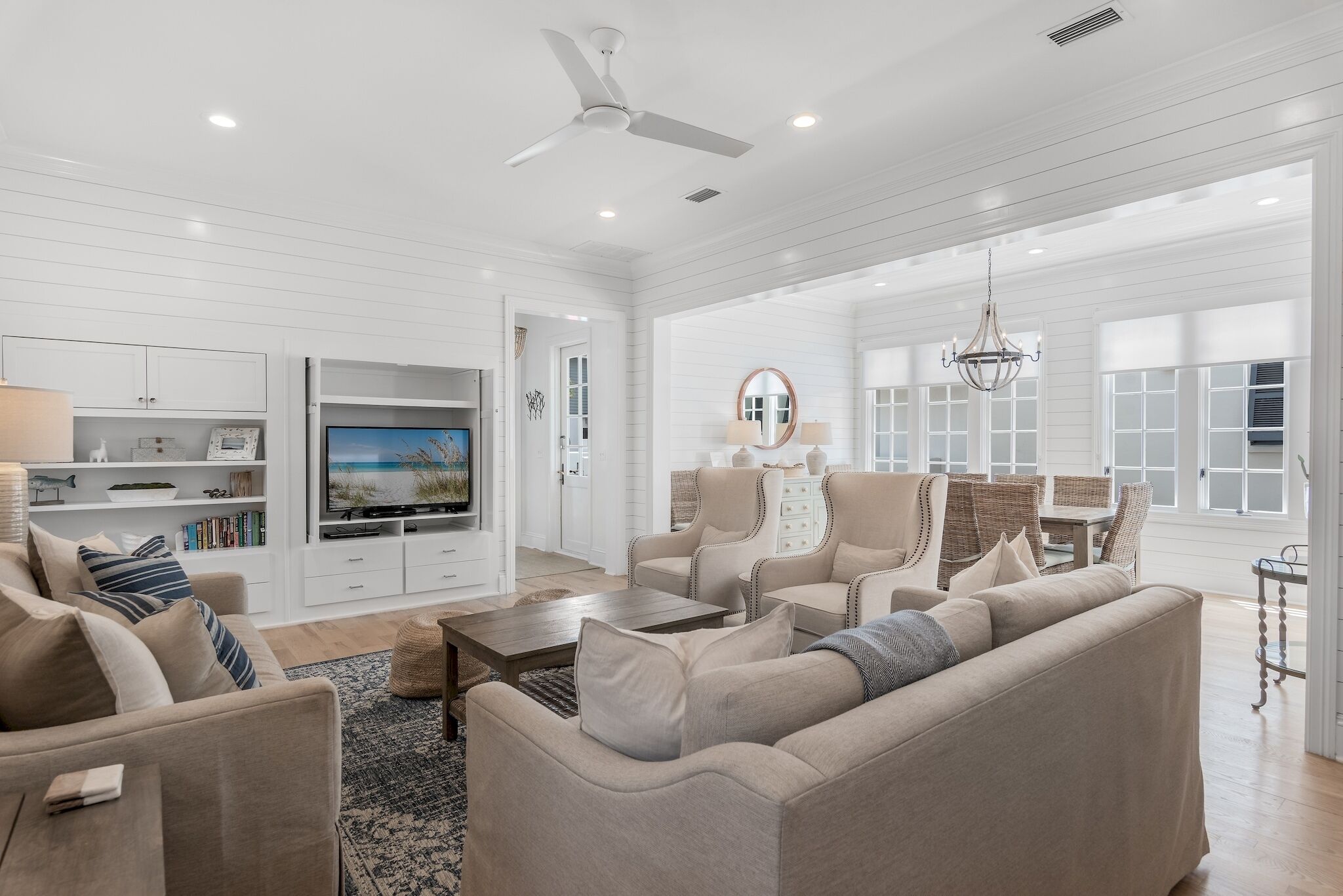 Rosemary Beach! 4 Adult Bikes! Short Walk to the Beach!