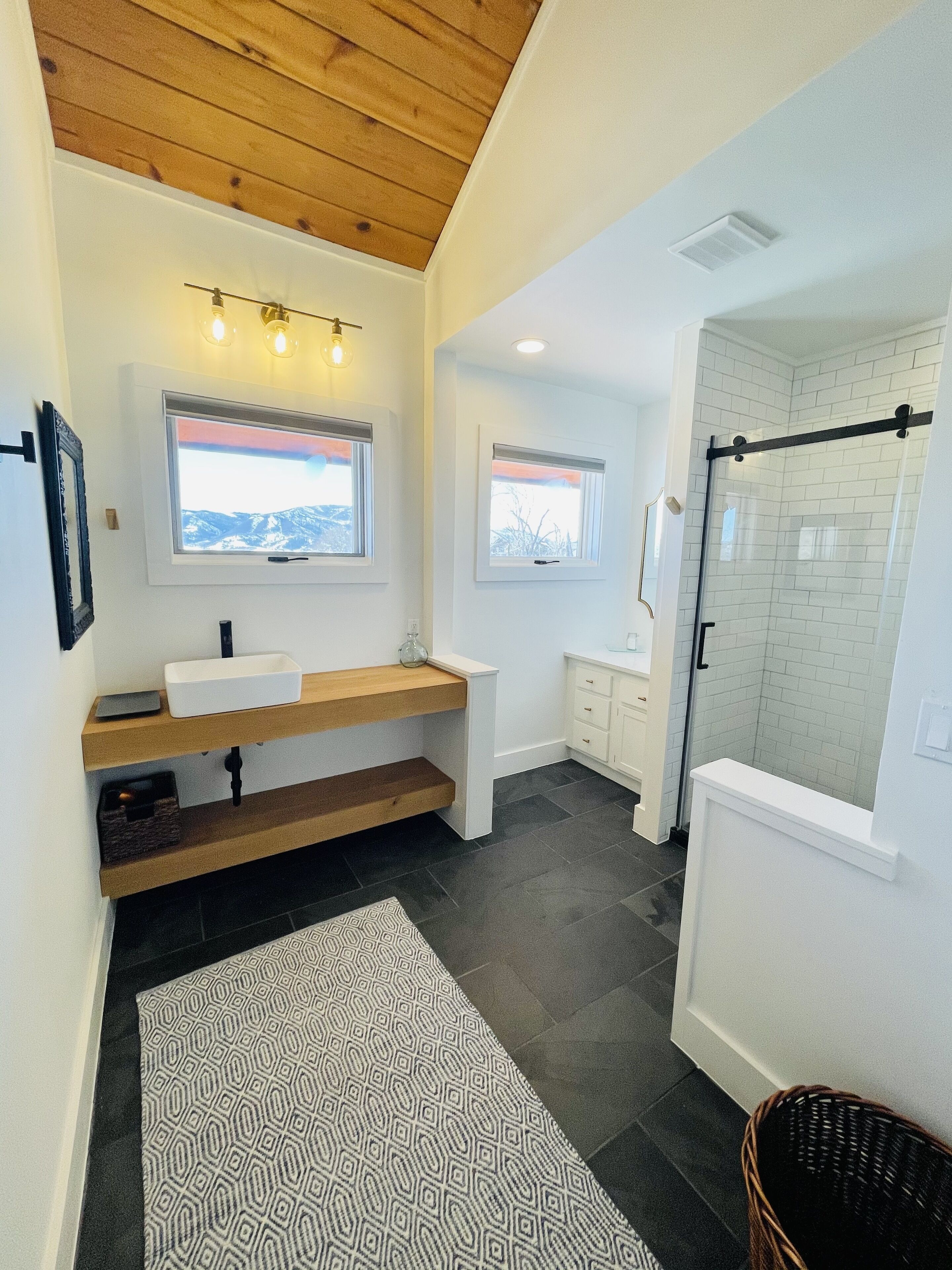 Master bath 