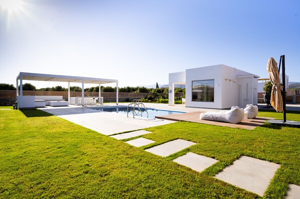 Pool | Outdoor pool, a heated pool