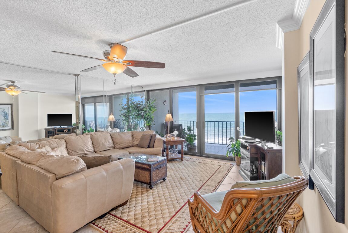 ~Sea Renity~ Serene2 bedroom oceanfront condo in Arcadian One.