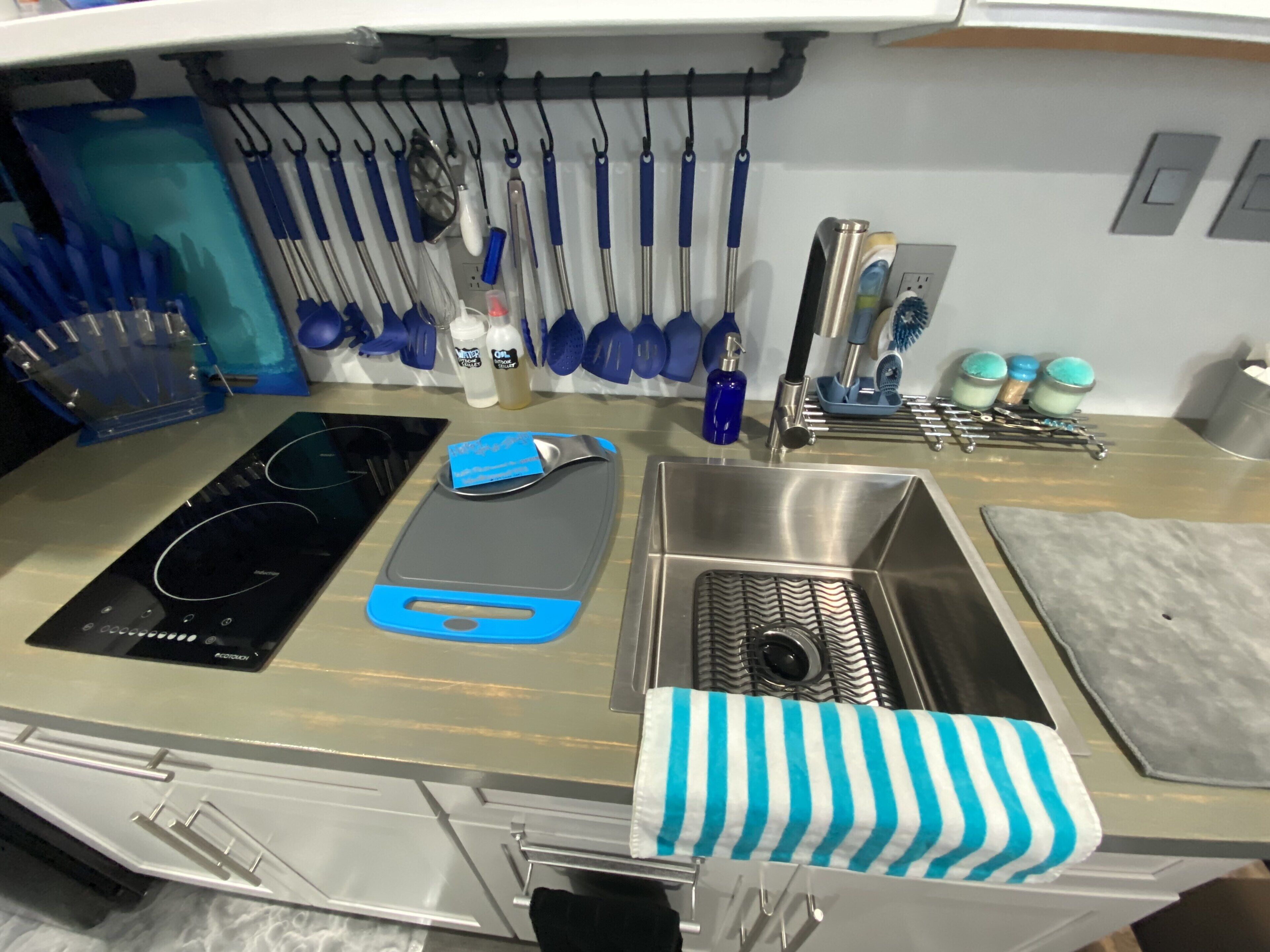 冰箱、微波炉、炉灶、茶具/咖啡用具