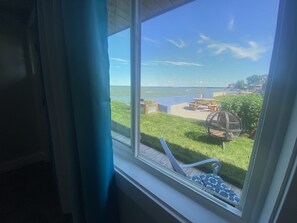 Interior - ~The UpSiDe DoWN PaRRoT~Swim Fish Relax ON LakeHURON! ~Killarney Beach *Bay City (Bay City)