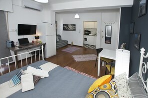 1 bedroom, iron/ironing board, travel crib, free WiFi - POSEIDON 2 (Limassol)