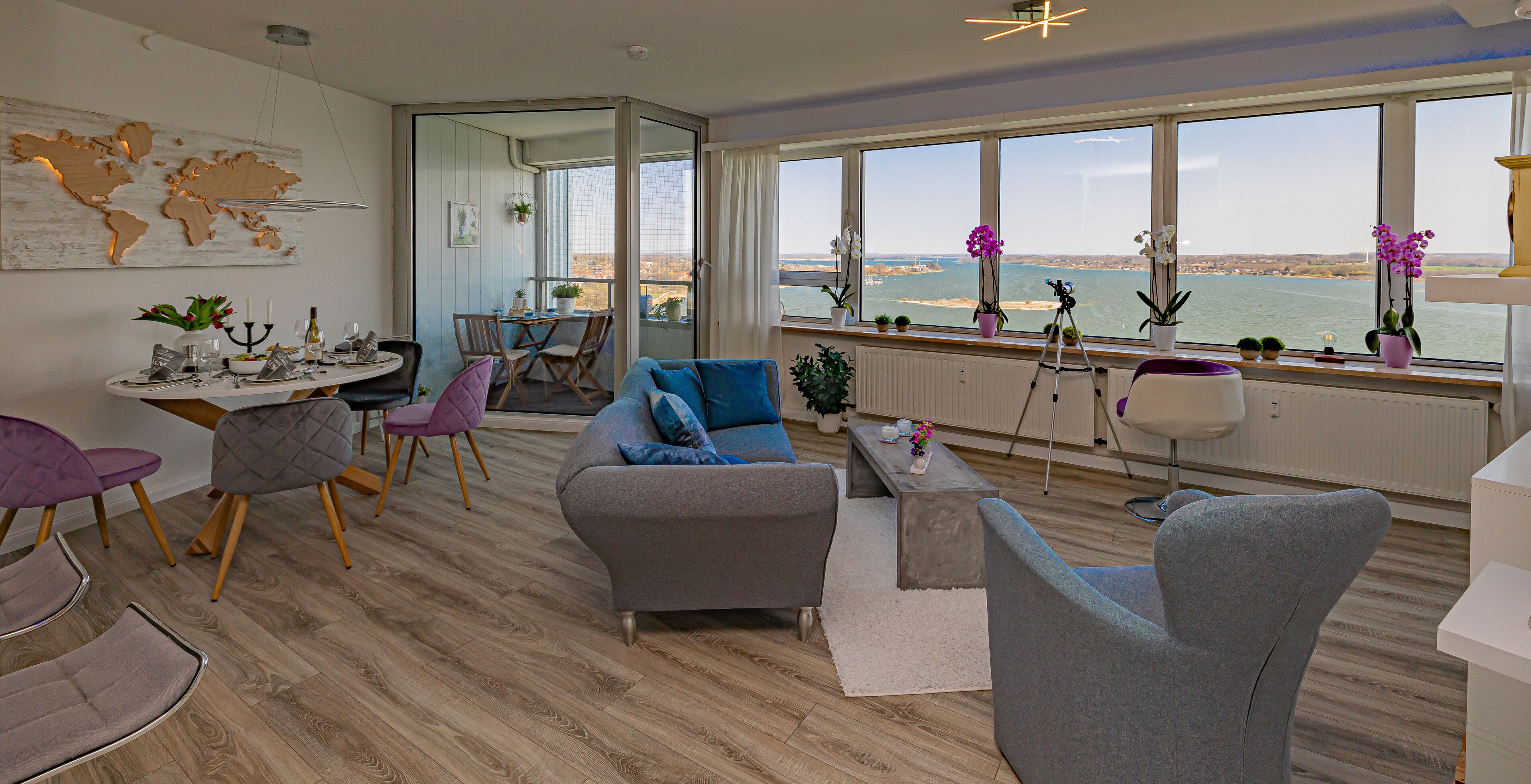 Smart-TV, Kamin, Videospiele, DVD-Player