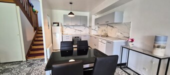 Appartement Avec Terrasses, Équipements Entièrement Neufs