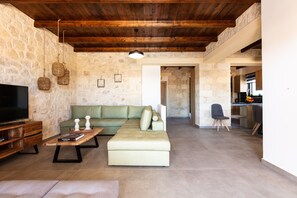 Téléviseur connecté, jeux vidéo, livres, chaîne audio