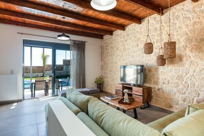 Téléviseur connecté, jeux vidéo, livres, chaîne audio