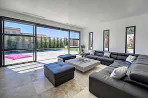Interior - Superbe Villa Moderne au Pied du Luberon (Puyvert)