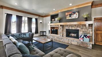 TV connectée, cheminée, Netflix, Hulu