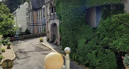 Appartement F1 Tout Confort , en Centre Ville, Proche des Thermes