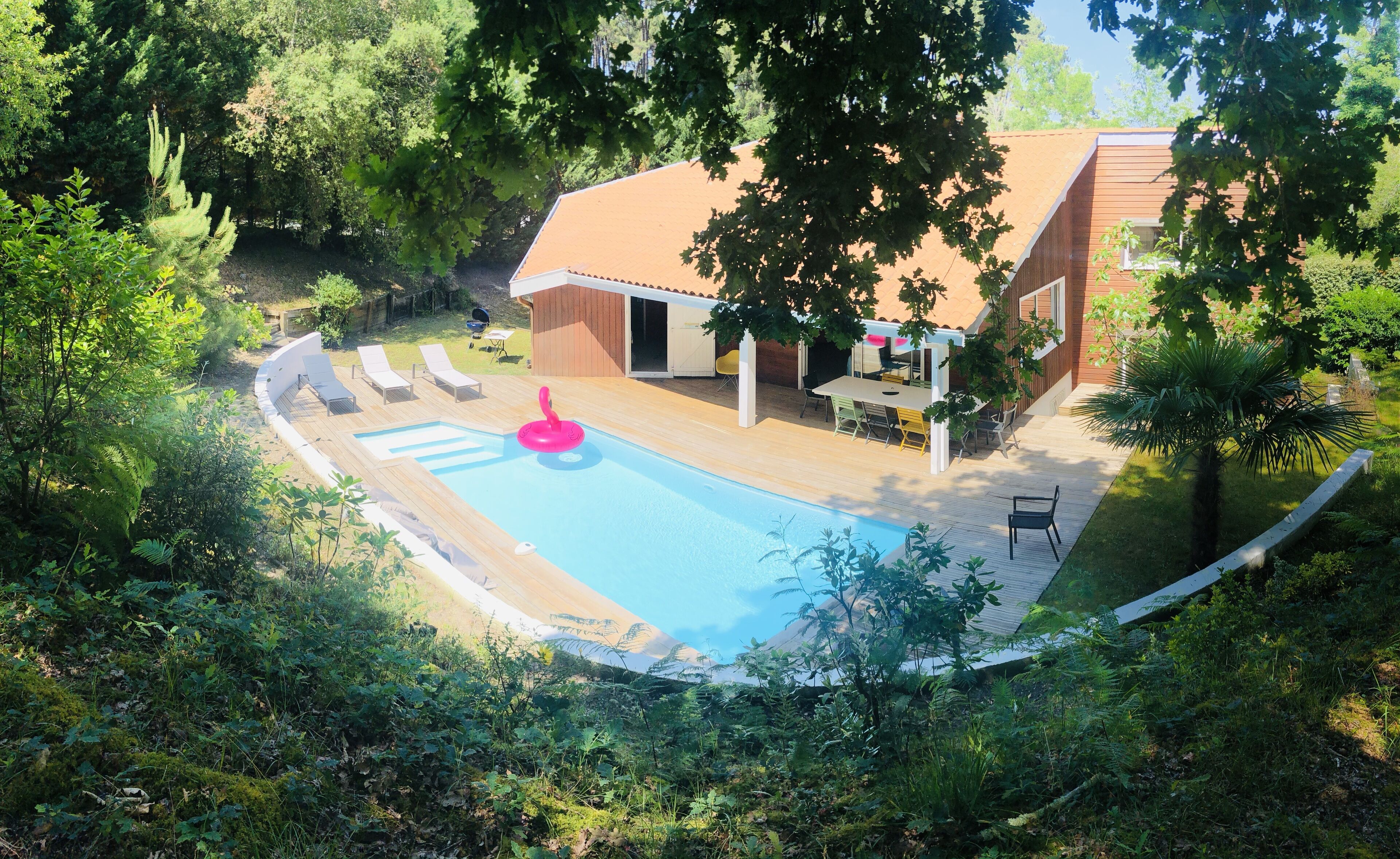 Superb villa near the golf course and the ocean