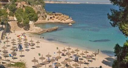 Apartamento-casa de Diseño con Entrada Privada y Pequeña Piscina