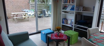 Lovely vacation home with spacious terrace, close to beach and places of interest