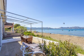 Outdoor dining - House Ran de Mar Beach (Alcúdia)