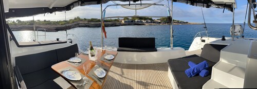 Get to know Ibiza from the crystalline and transparent waters of its coves and beaches.