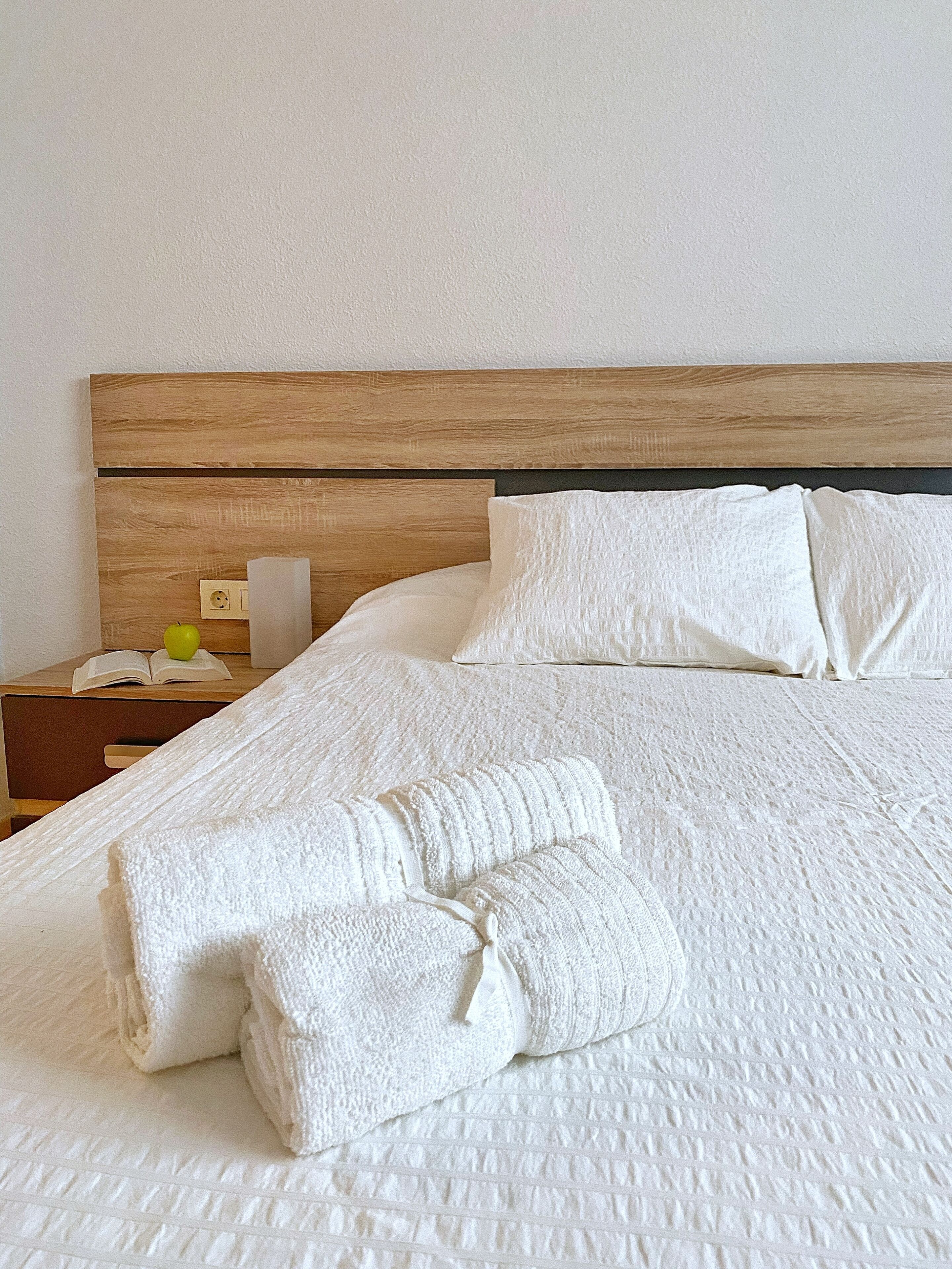 2 bedrooms, iron/ironing board, WiFi (free), bed sheets