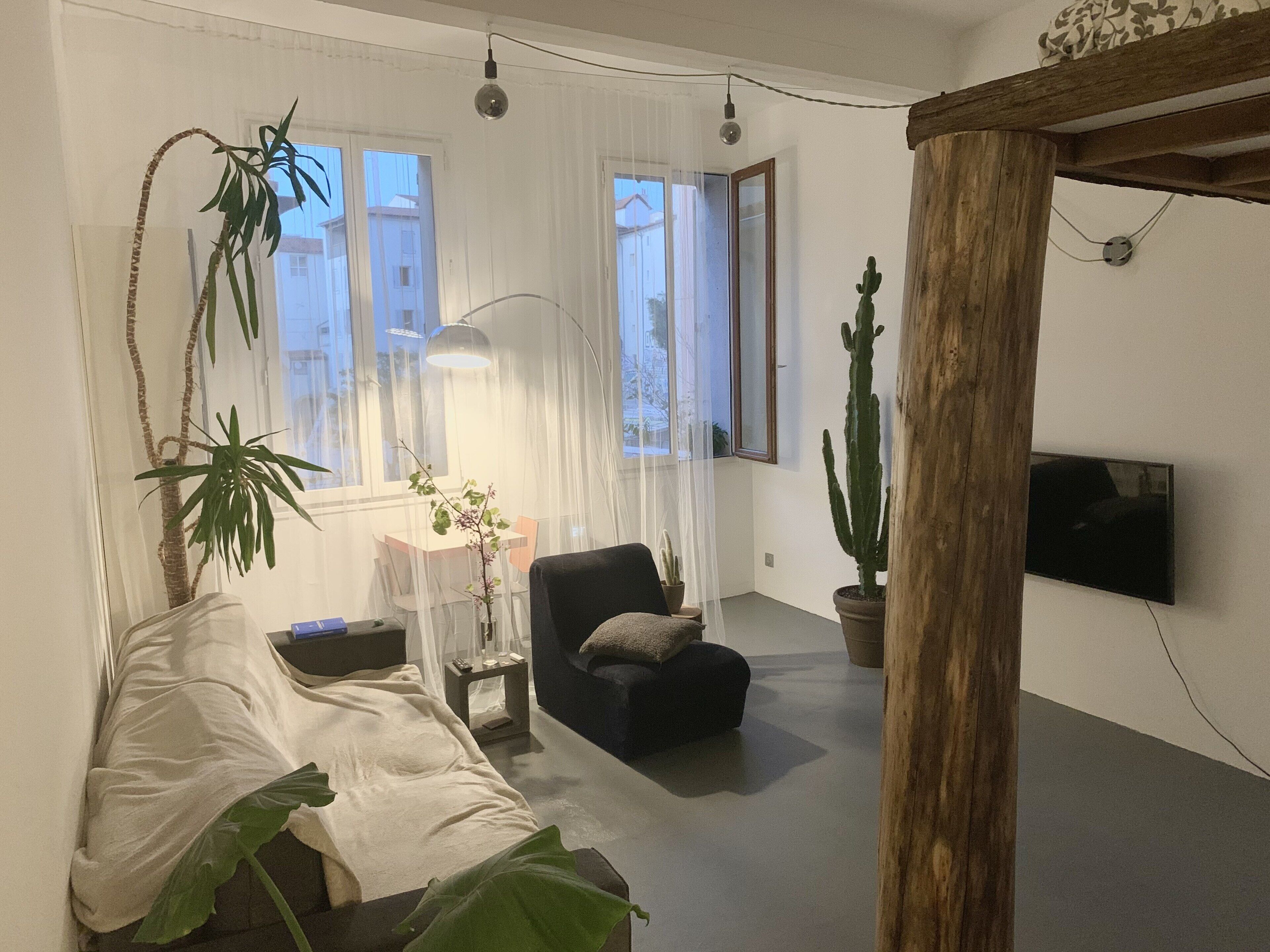 « THE Nest » Super Cool and Cozy Place in Town