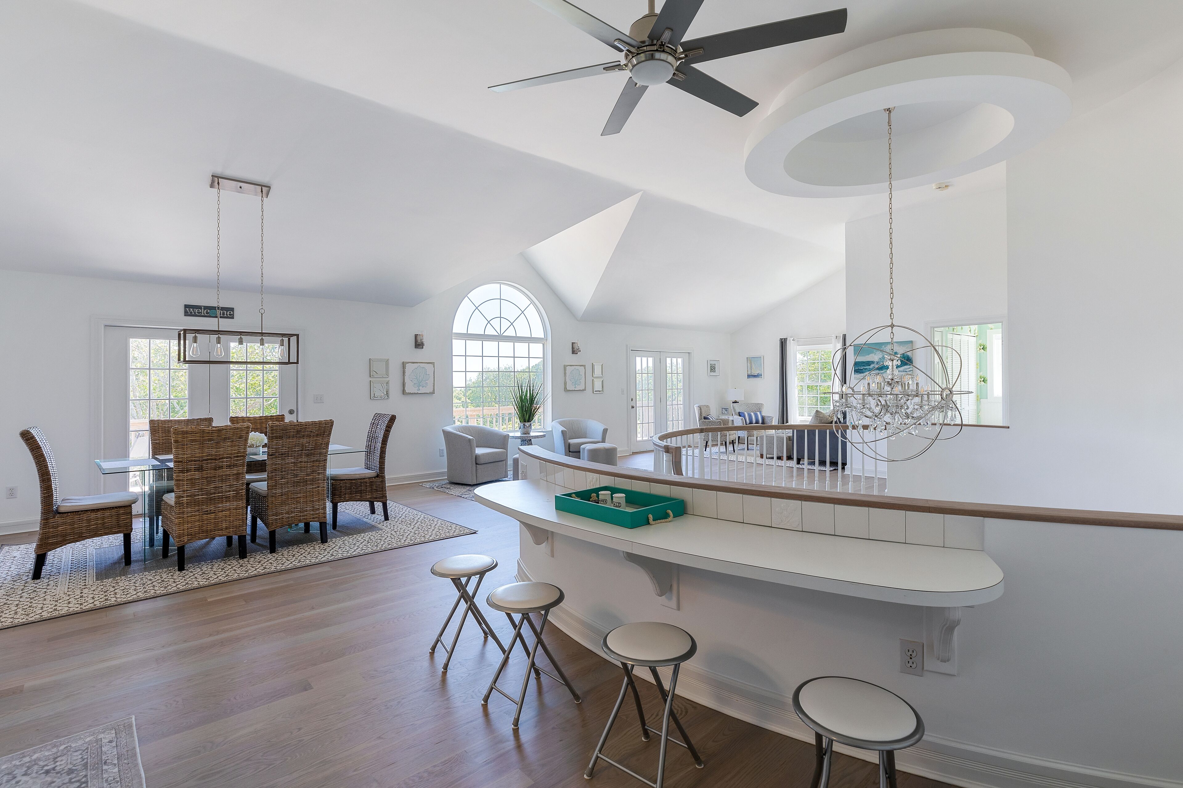 Perfect Montauk Escape- Heated Pool, Close to Town and Beach