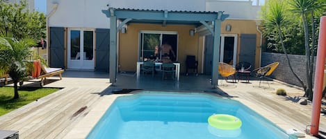 Udendørs pool, opvarmet pool