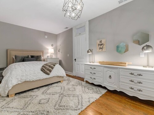 Large 4BR/3BA • Safe Old Town Location • Walk Everywhere