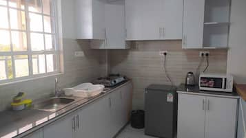 Fridge, microwave, stovetop, electric kettle