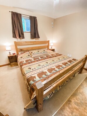 1 bedroom, iron/ironing board, travel cot, WiFi