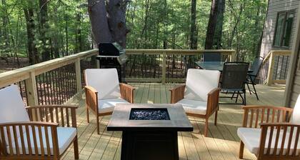 Spinnler Point Lake House walk to Lake Wallenpaupack Boat Slip