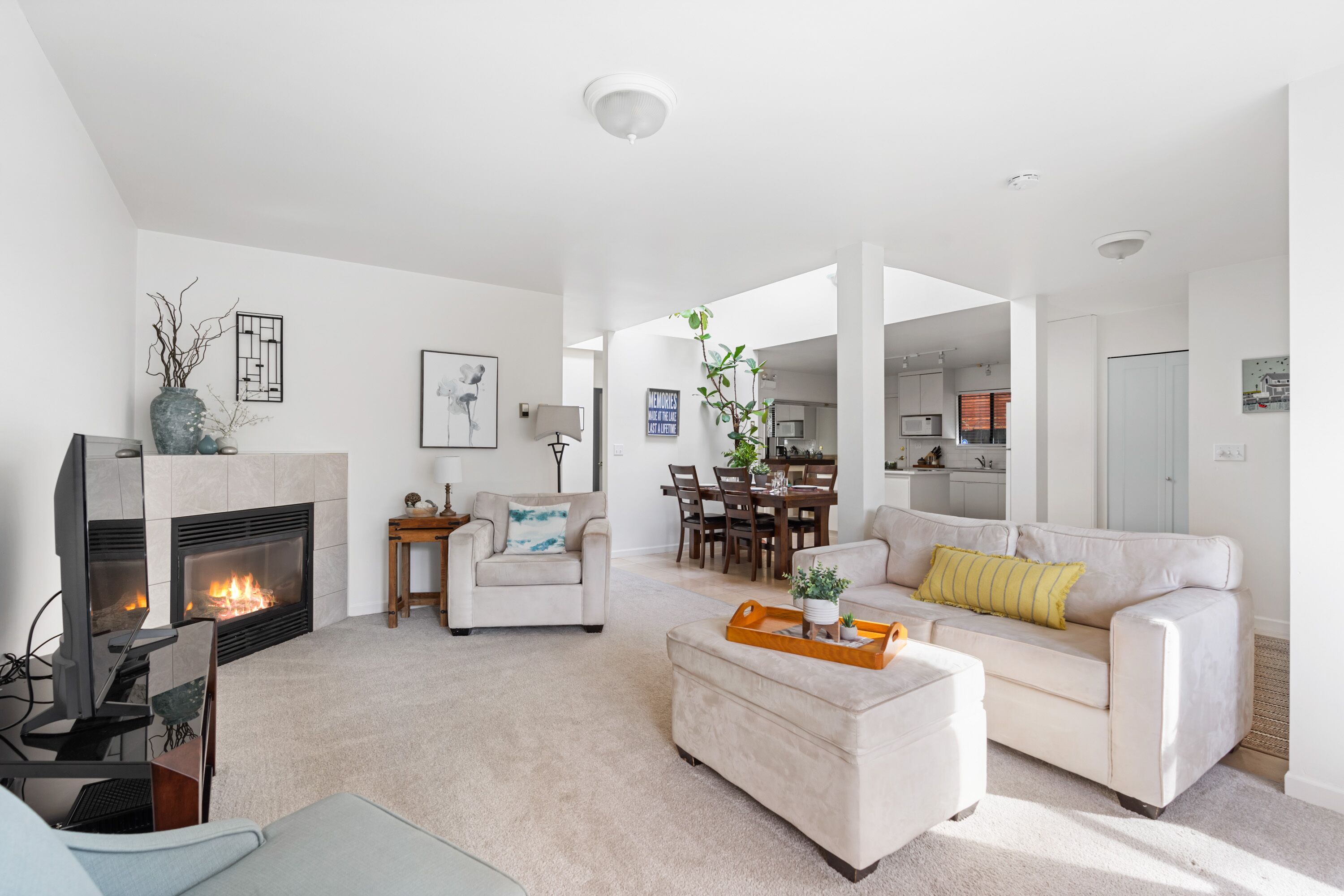 Family vacation home at Cultus Lake - Pet Friendly