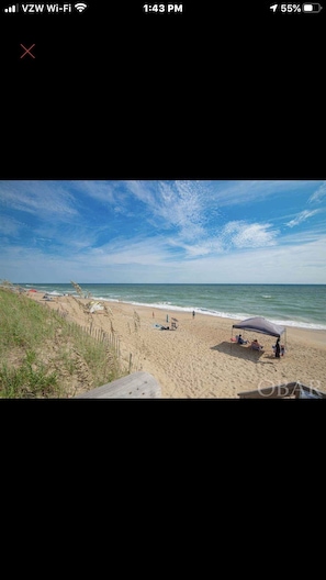 Plage à proximité, chaises longues