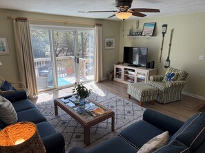 تلفزيون ذكي، مشغل دي في دي