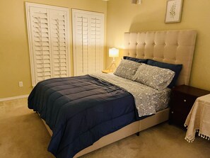 2 bedrooms, desk, travel cot, free WiFi