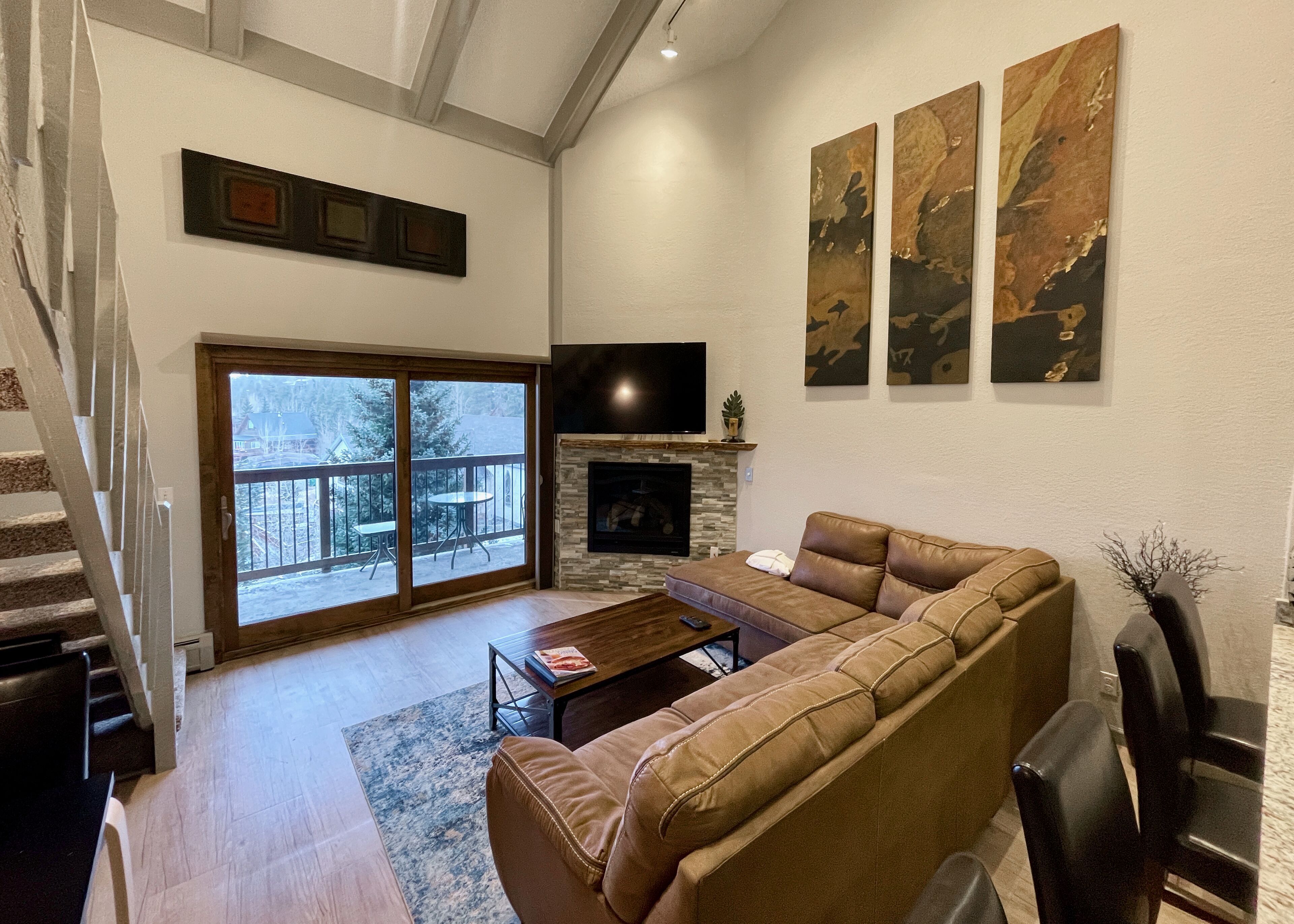 Downtown Mountain View Condo- 2 Blocks to Main St