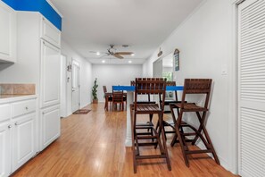 Dining - GULF VIEW PLACE - 3 1/2 MINUTE WALK TO EAST BEACH! 1.7 MILES TO CENTER OF TOWN! (Ocean Springs)