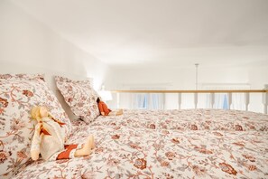 1 bedroom, desk, iron/ironing board, free WiFi - Provence Home - CityCenter, TV, Washer, Coffee/Tea (Budapest)