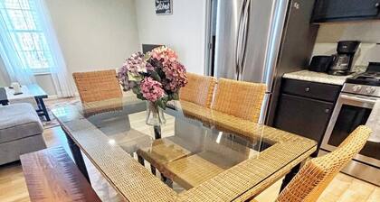 Cozy Farm home near I83. Surrounded by a private park and hiking trails!