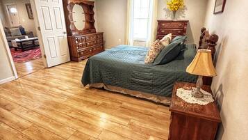 3 bedrooms, iron/ironing board, free WiFi, bed sheets