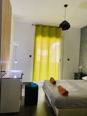 2 habitaciones, tabla de planchar con plancha y wifi gratis 