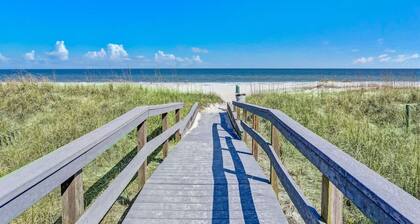 Beachfront Bliss with spectacular views
