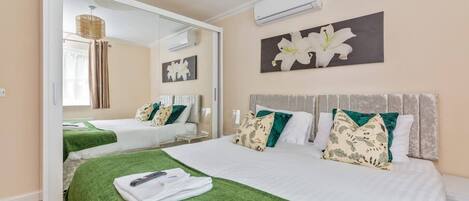 5 bedrooms, iron/ironing board, WiFi, bed sheets
