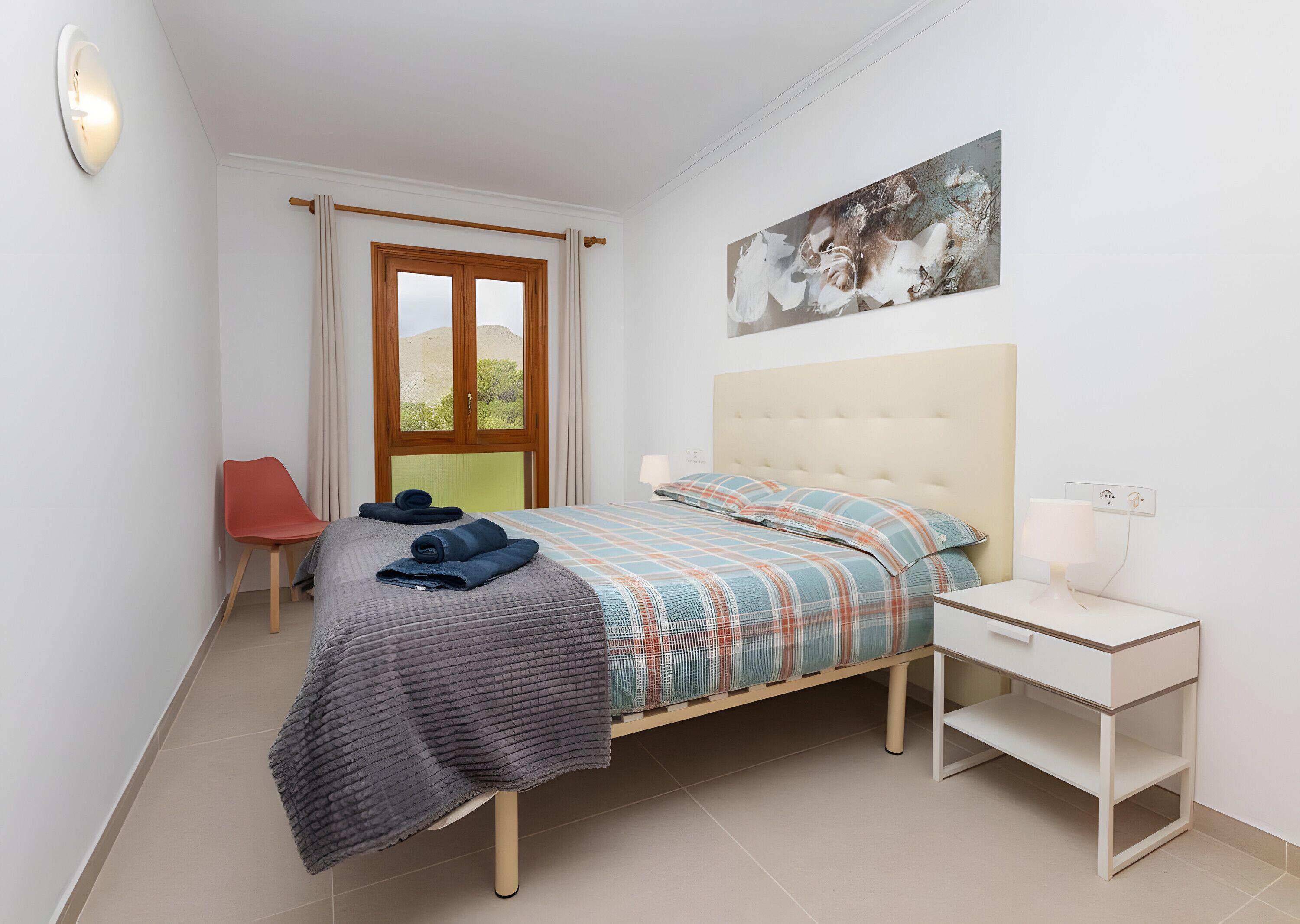 4 chambres, fer et planche à repasser, Wi-Fi gratuit, draps fournis