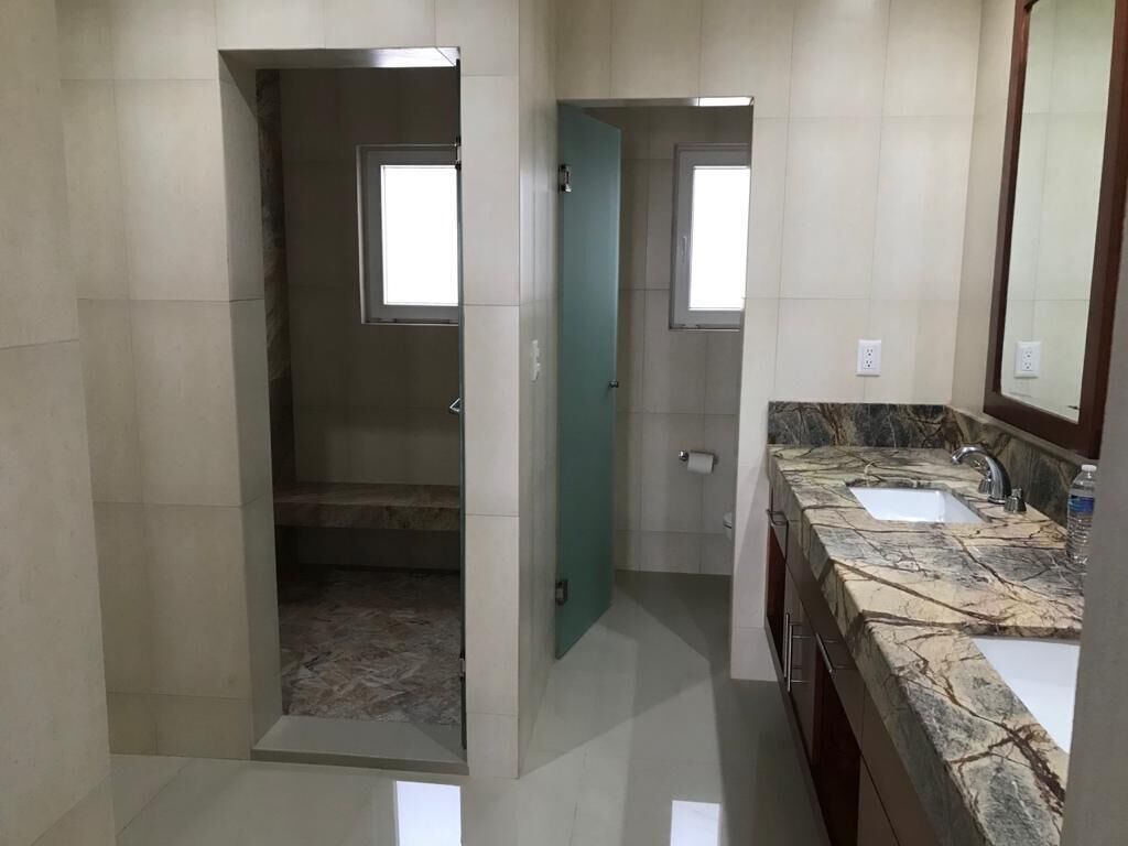 Hotel Room #1, 2 Queen Beds, Private Bath, Pool & Spa with Hidromassage