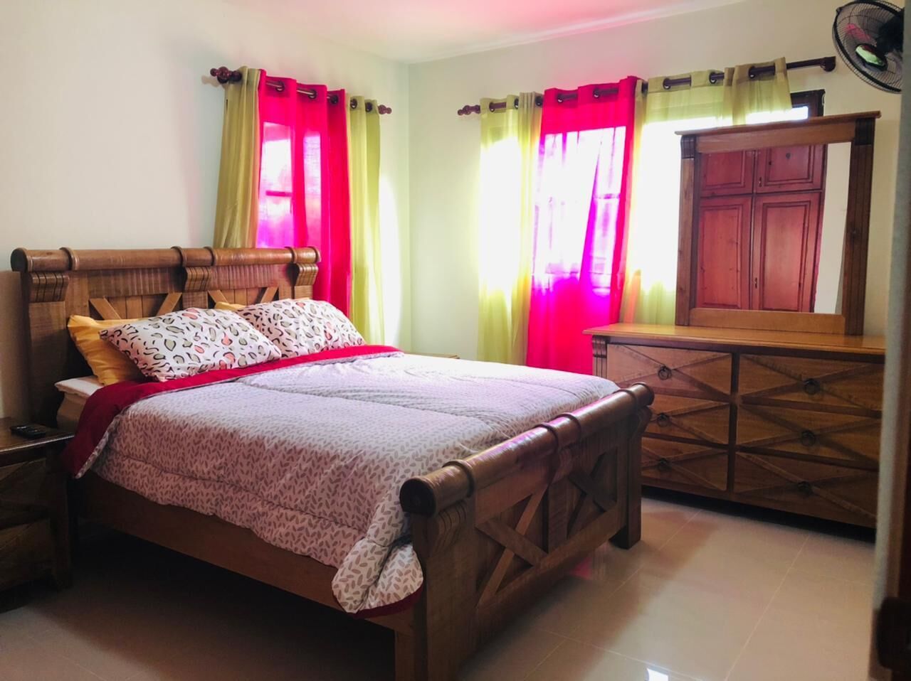 3 chambres, Wi-Fi gratuit, draps fournis