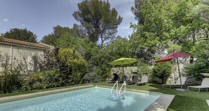 Studio tout confort dans villa avec piscine
