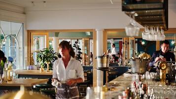 Bar (in der Unterkunft)