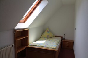 2 Schlafzimmer, Schreibtisch, WLAN, Bettwäsche