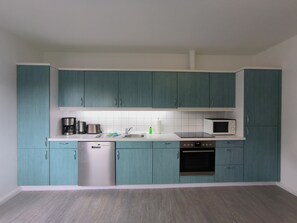 Fridge, oven, dishwasher