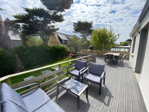 Outdoor dining - Beaches at 100 M -Sauna - Leisure, Relaxation - Family oriented, Quiet, Enclosed land. 4**** (Brignogan-Plage)